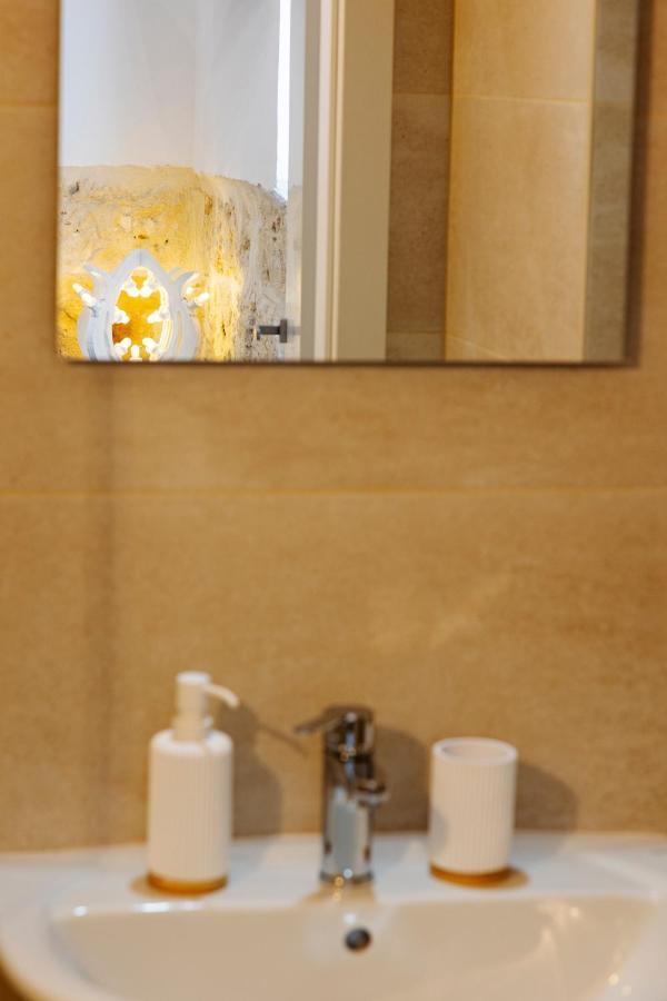 Apulian House Hotel Brindisi Buitenkant foto